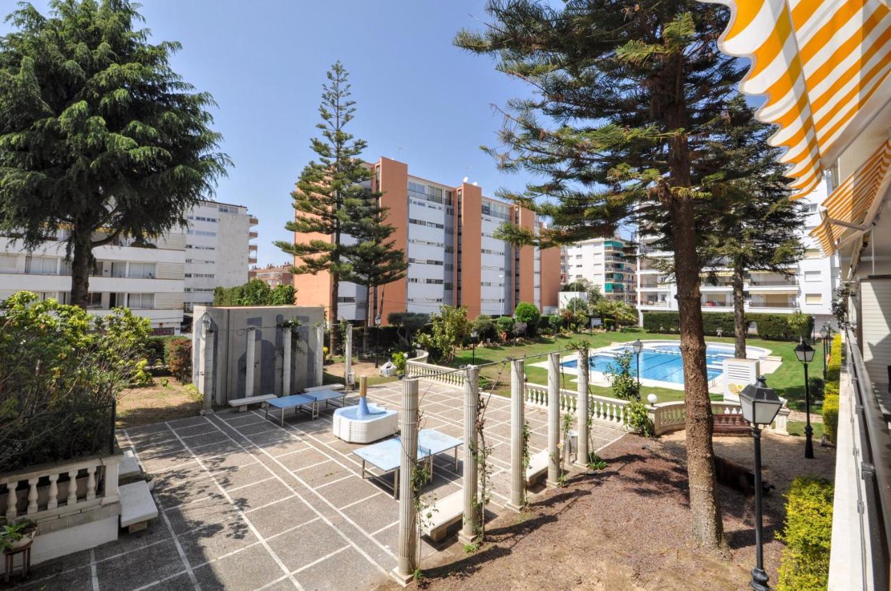 Apartment Alva Lloretholiday Lloret de Mar Exteriör bild